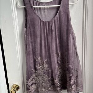 Soft Surroundings 100% silk Lavender Lace tank with metallic floral embroidery